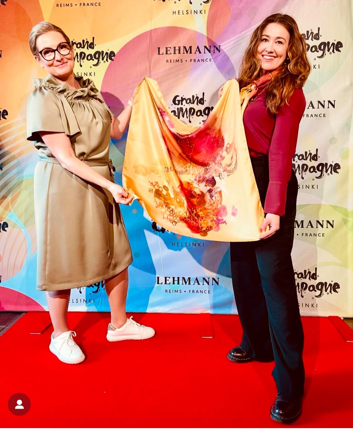 Silk scarf design Susanna Sivonen